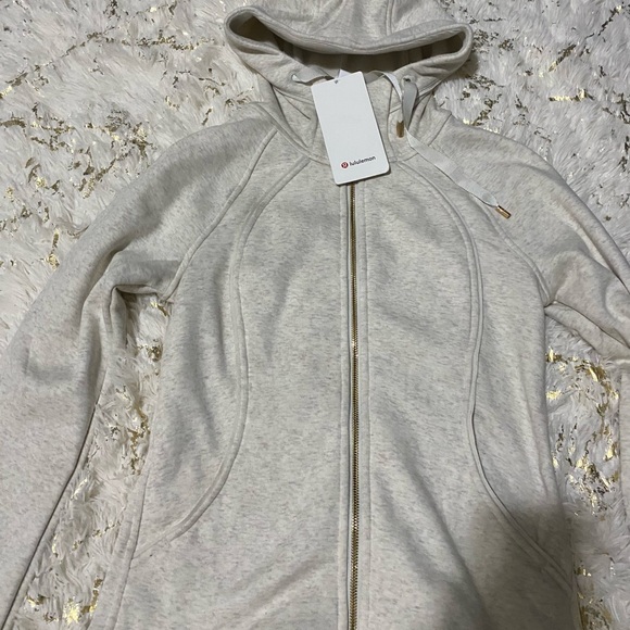 Scuba Full-Zip Hoodie Plush. Size. 6. Color. Heathered Bone/Gold - Picture 11 of 11